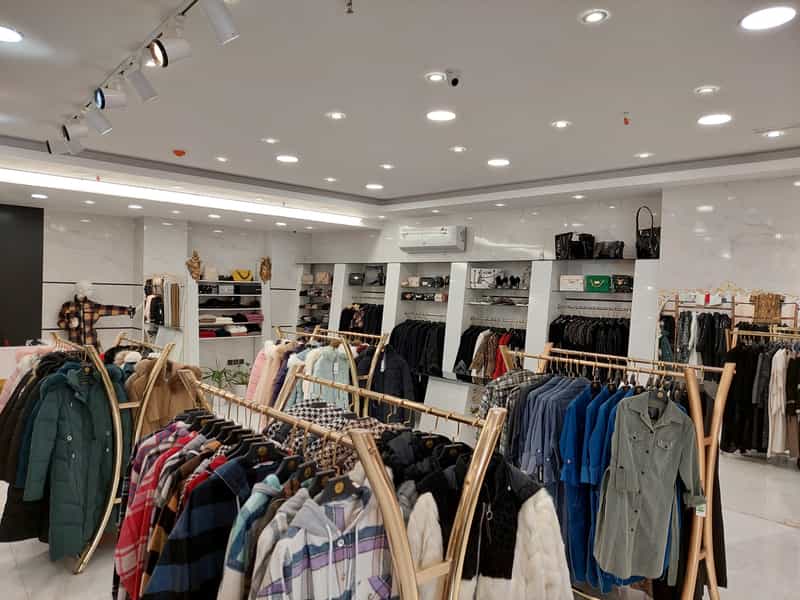 عکس مانتو میرداماد در خانه اصفهان اصفهان