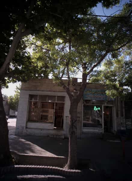 عکس گارگاه نجاری در عامل مشهد