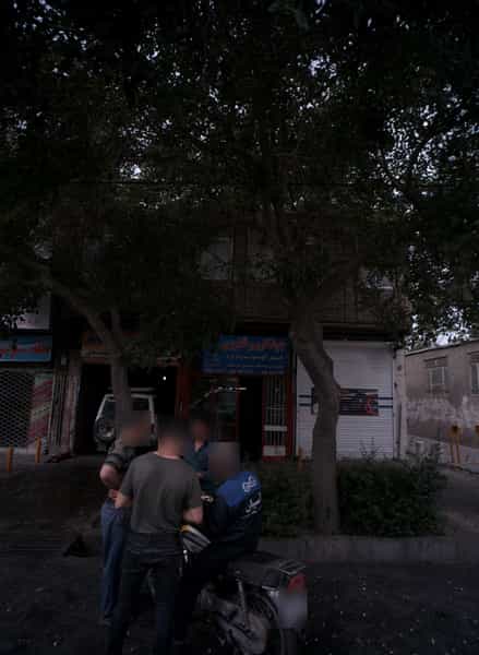 عکس جوشکاری و قلاویزی مهدی مشهدی در رسالت مشهد