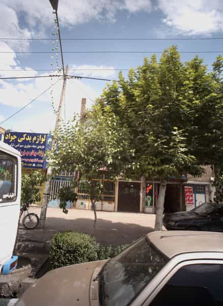 عکس لوازم یدکی جواد در رده مشهد