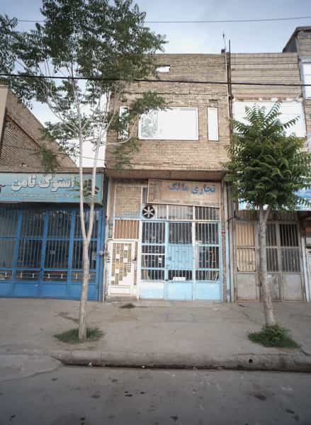 عکس نجاری مالک شهرک مهر آباد مشهد