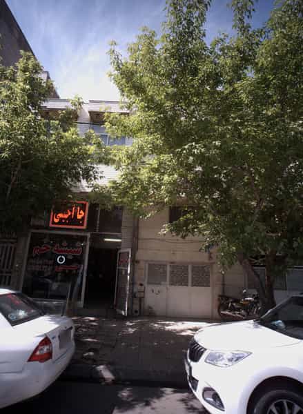 عکس شیشه خم رجبی در شفا مشهد