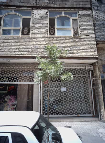 عکس فروشگاه پوشاک در نیزه مشهد