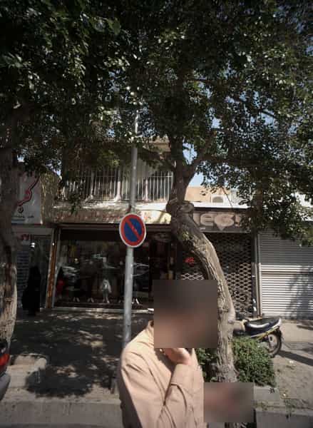 عکس فروشگاه پوشاک در راه آهن مشهد