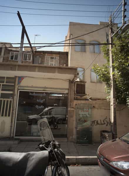 عکس شیشه آیینه سکوریت در شهید رجایی تهران