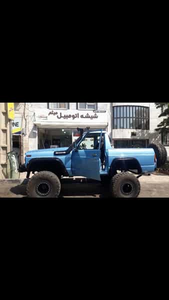 عکس شیشه اتومبیل طلایی(میثم) در فاز سه گوهردشت کرج