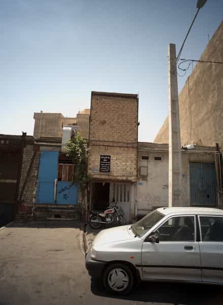 عکس رنگ کاری چوب سعید در خلیج فارس جنوبی تهران