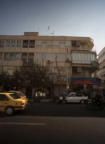 عکس شیشه قراخان در فاطمی تهران