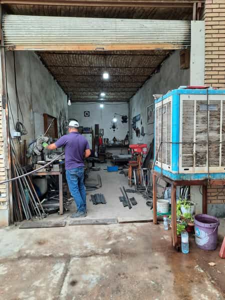 عکس کارگاه جوشکاری دکور در ریشمک شیراز