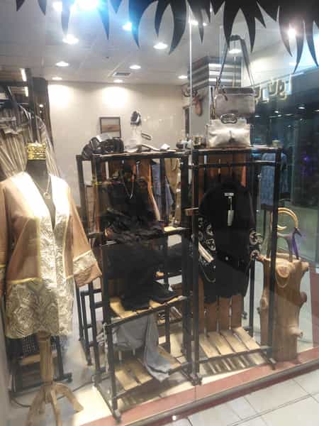 عکس فروشگاه مانتو فروشی نئور در جانباز مشهد