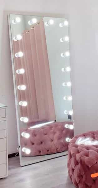 عکس شیشه و آینه سبحان در دریاچه شهدای خلیج فارس تهران