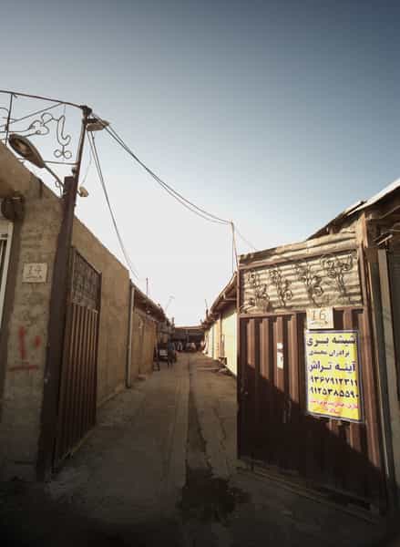 عکس شیشه بری برادران محمدی در شهید کاظمی تهران