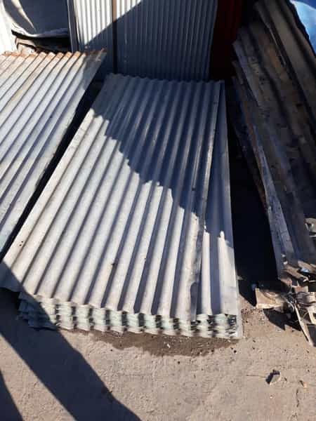 عکس ورق شیروانی نصیرپور (پوشش کار قصر) در شهید کاظمی تهران