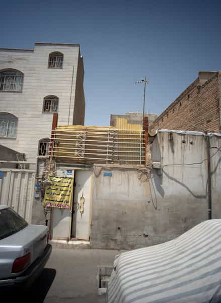 عکس کارگاه خیاطی در خلیج فارس جنوبی تهران