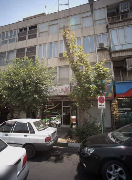 عکس کالای شیشه قراخان در کشاورز تهران