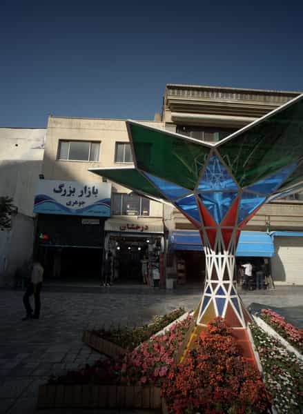 عکس فروشگاه پوشاک درخشان در چهارباغ مشهد