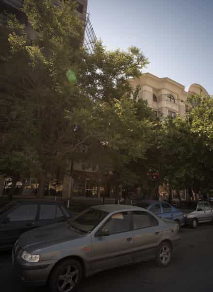 عکس فروشگاه پوشاک در چهنو مشهد