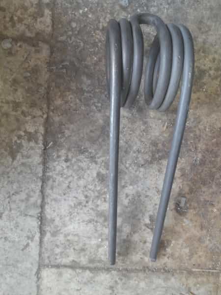 عکس فنرسازی در مقدم مشهد