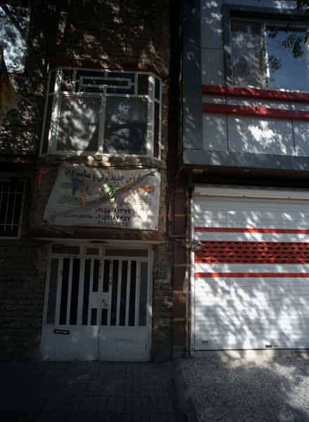 عکس نقاشی ساختمان در کارمندان دوم مشهد