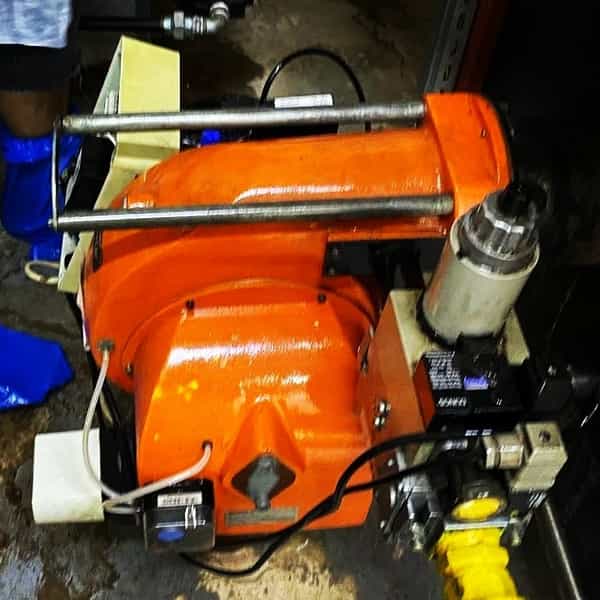 عکس تاسیسات اریایی در وحید اصفهان