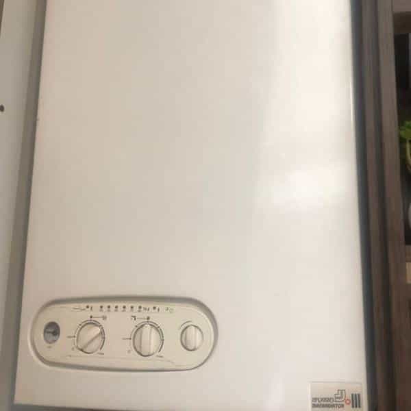 عکس نمایندگی تعمیرات پکیج ابگرمکن در مسعودیه تهران