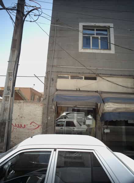 عکس فروشگاه پوشاک زنانه در صاحب الزمان تهران