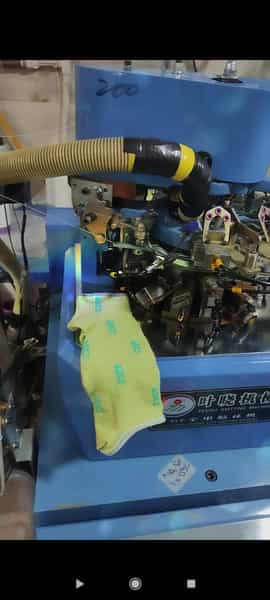 عکس تولیدی جوراب و لباس زیر سالینو در حصارک بالا کرج