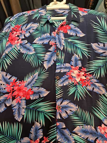 عکس خیاطی و تولیدی و فروشگاه پوشاک پارس در میانرود شیراز