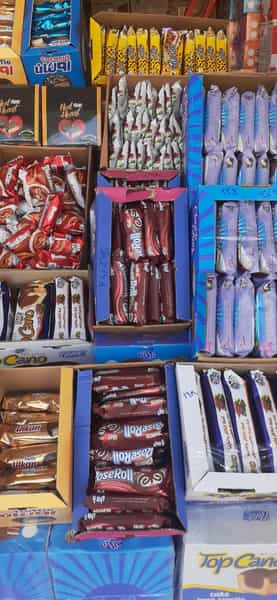 عکس پخش عمده کیک و ویفر در دولت خواه جنوبی تهران