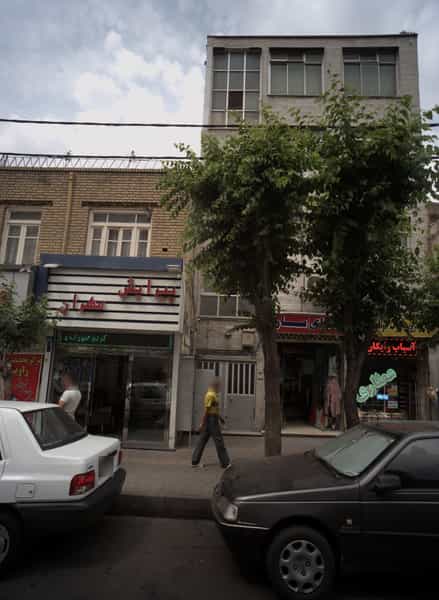 عکس فروشگاه پوشاک سارا در جوادیه تهران