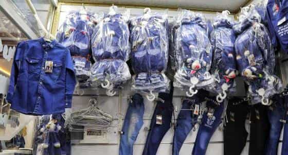 عکس تولید و پخش پوشاک حسینی در بازار تهران