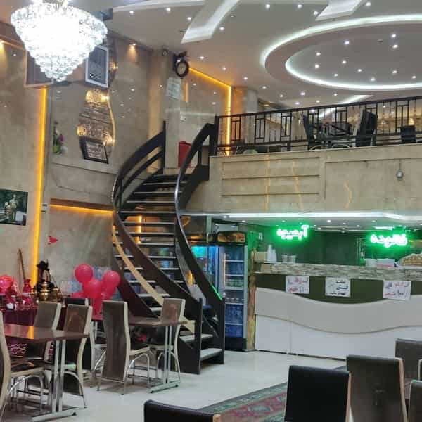 عکس آبمیوه و بستنی گل یاس در چوست دوزان تبریز