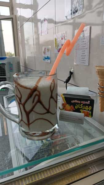 عکس آبمیوه بستنی چهرگان در توپراق قلعه ارومیه