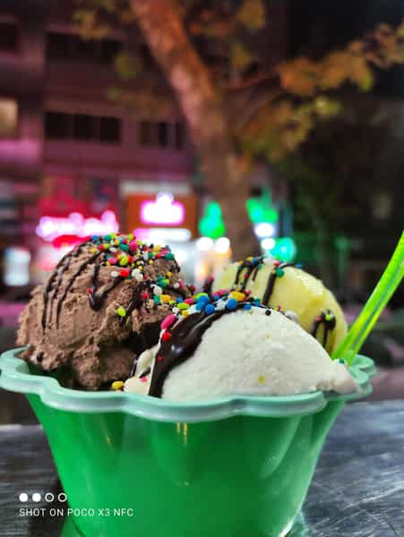 عکس بستنی واران در کوشالی لاهیجان