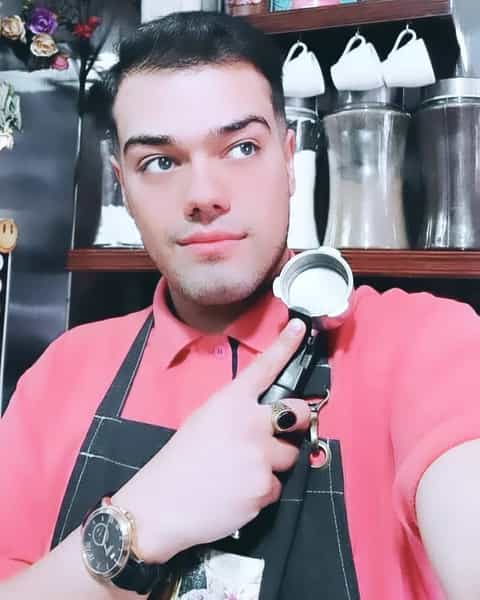 عکس برگر دلشاد در فیروزآبادی تهران