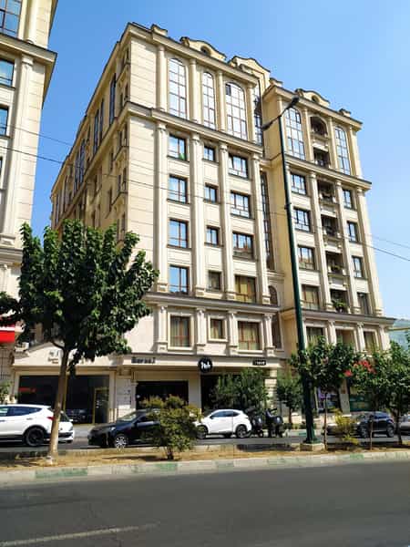 عکس فست‌فود باروژ در پونک شمالی تهران