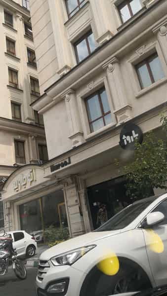 عکس فست‌فود باروژ در پونک شمالی تهران