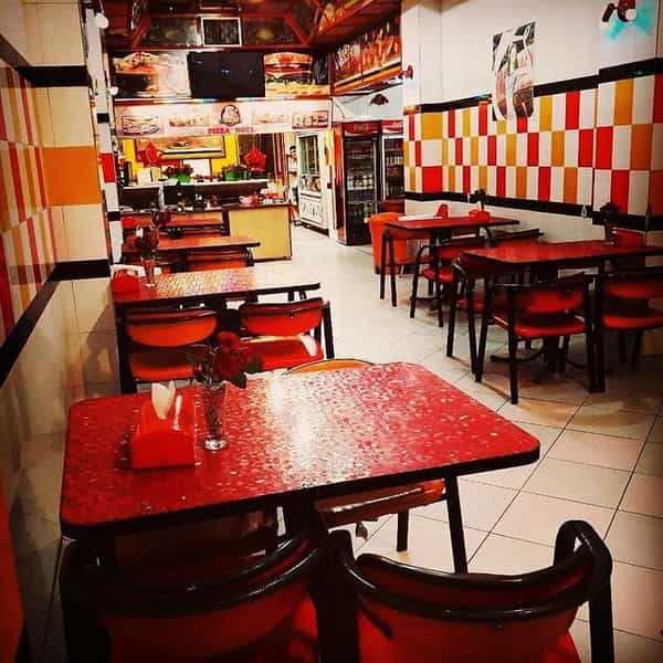 عکس فست فود پیتزا نوئل در خواجه نظام الملک تهران