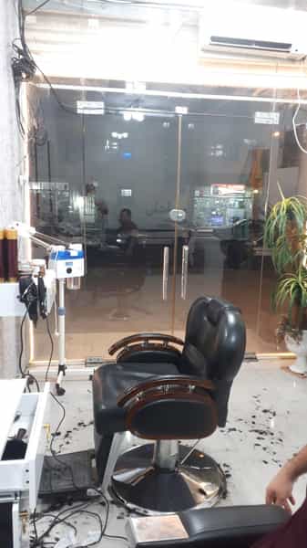 عکس آرایشگاه محمود در معین زاده اهواز