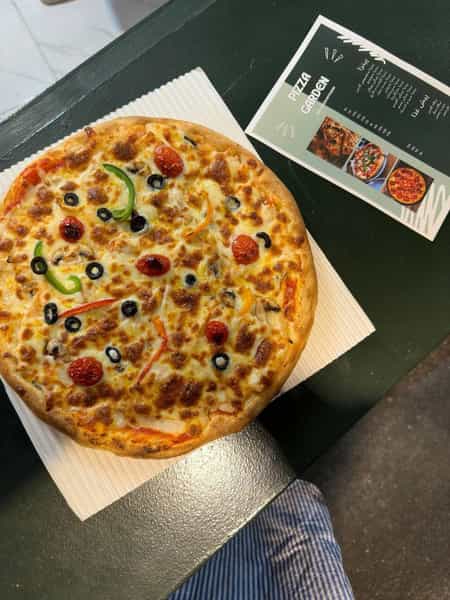 عکس پیتزا گاردن در سازمان برنامه شمالی تهران