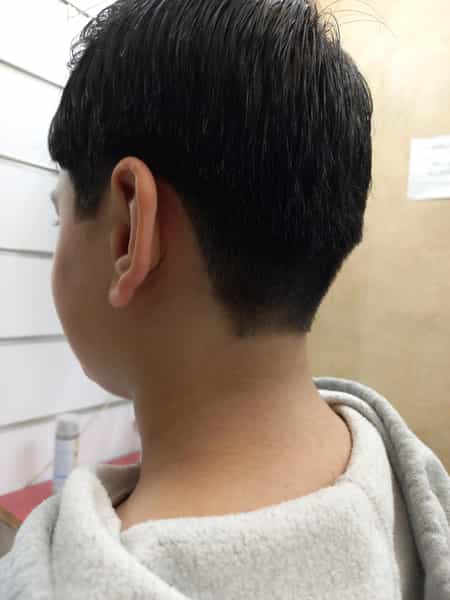 عکس پیرایش حمید در بنیاد قم