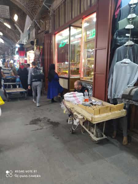 عکس قنادی مشاور در بازار تبریز