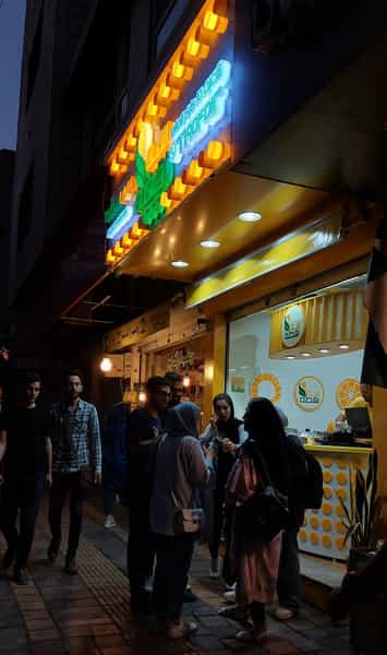 عکس ذرت مکزیکی سه نقطه کارگر شمالی در دانشگاه تهران تهران