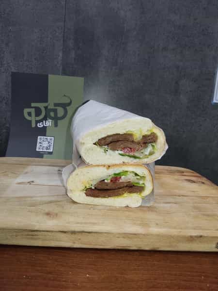 عکس آقای کوکو در قبا تهران