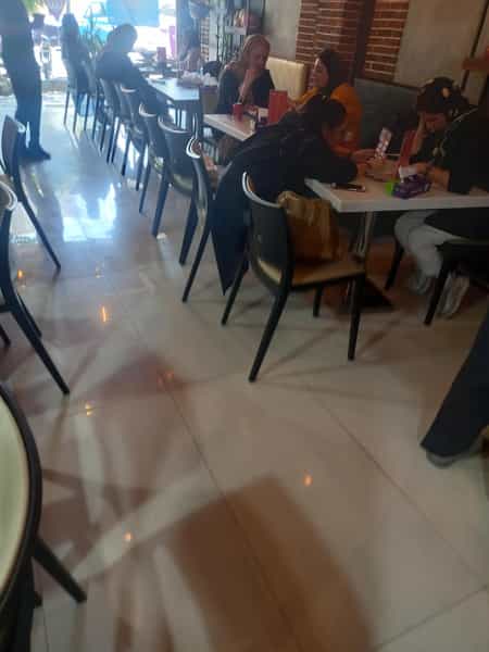 عکس فست فود سیب360 در انقلاب تهران