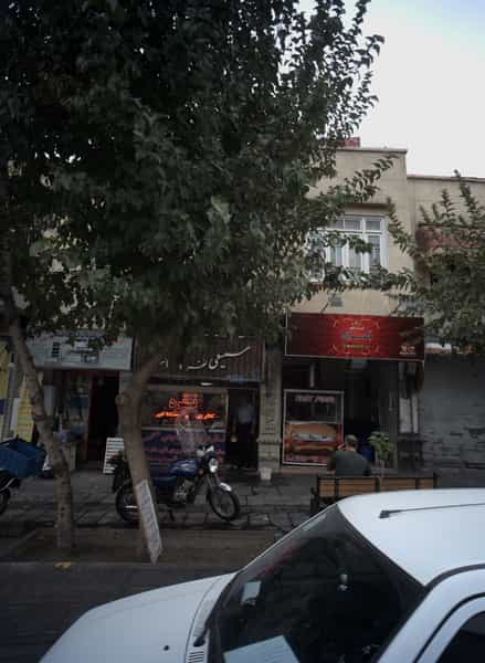 عکس فست فود بمبیچ در جمالزاده تهران