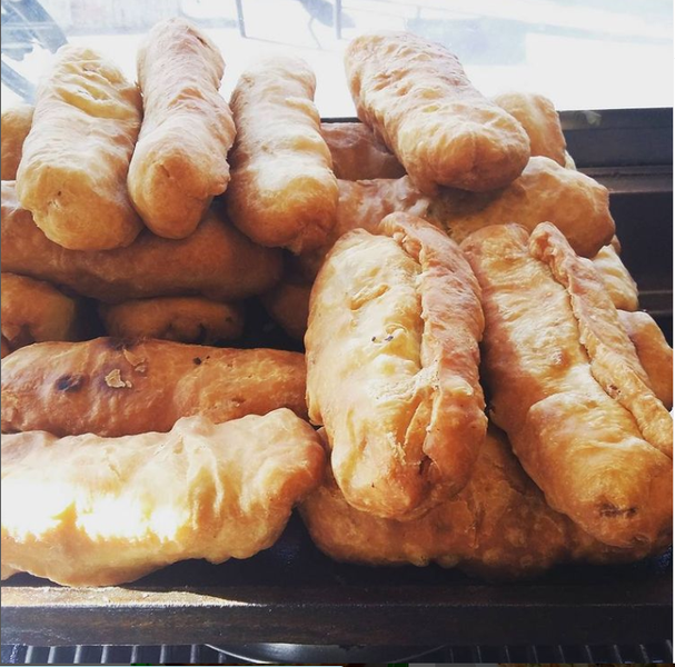 عکس فست فود هنگام در دانشگاه علم و صنعت تهران