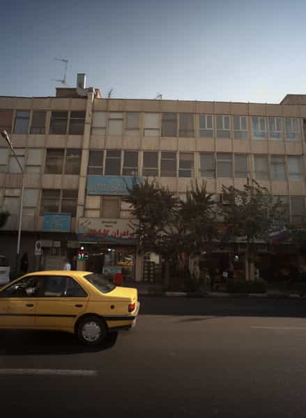 عکس ساندویچ خانلری در فاطمی تهران