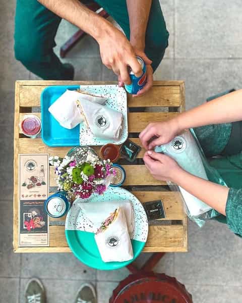 عکس فست فود باماهاس در صدر تهران