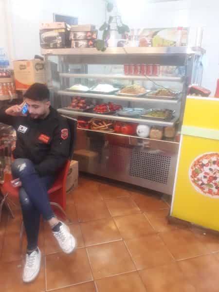 عکس ساندویچ Ben ۱۰ در سلسبیل جنوبی تهران